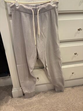 Varley Light Gray Knit Drawstring Joggers